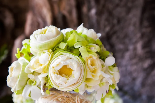 Arreglo floral en una boda en la playa. —  Fotos de Stock