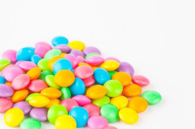 Renkli şeker.