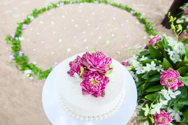 Bolo de casamento — Fotografia de Stock