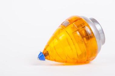 Makaralı (iplik üst beyaz kağıt arka plan üzerinde)