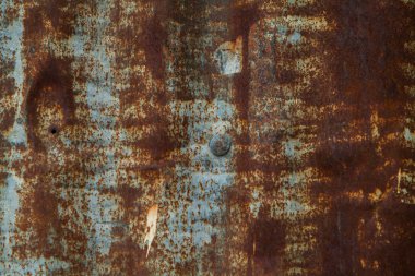 Eski paslı metal plaka