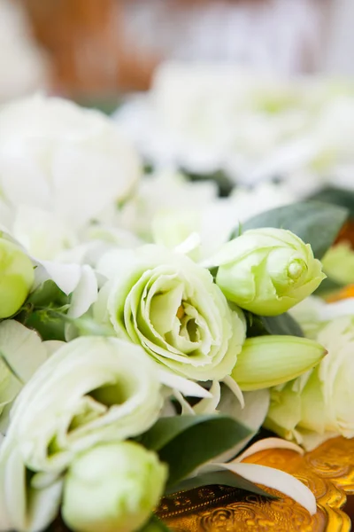 Kwiaciarnia na ceremonii ślubnej — Zdjęcie stockowe