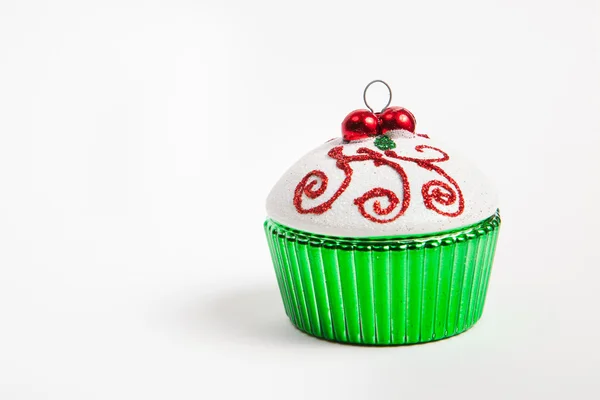 Équipement pour décorer les arbres de Noël sur papier blanc backgrou — Photo