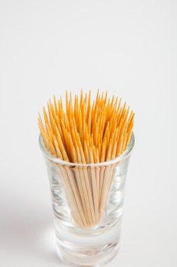 Beyaz Kağıt arka camına kürdan