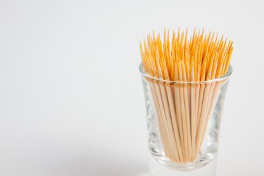 Beyaz Kağıt arka camına kürdan