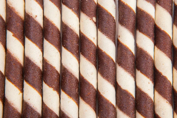 Schokolade Waffelröllchen mit Schokoladencreme — Stockfoto