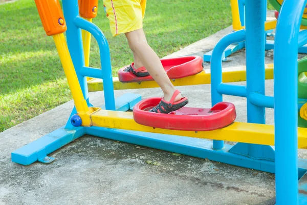 Exercise equipment in public park at Thailand — Stock Photo, Image