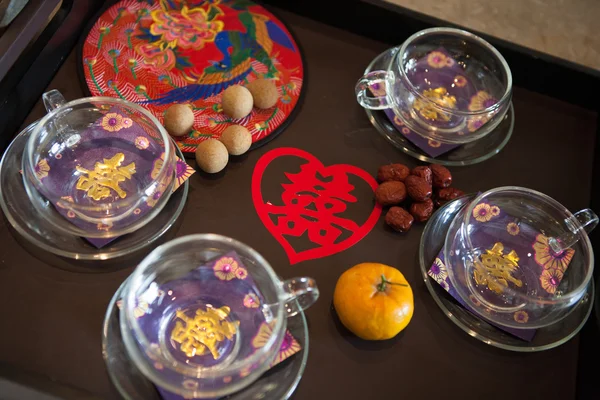 Cubertería tradicional de ceremonia de té de boda china y servir — Foto de Stock