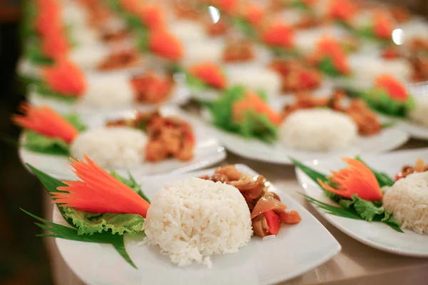 Eten was bereid voor de bruiloft diner. — Stockfoto
