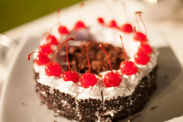 Dekorera desserter förbereddes för bröllopsfest. — Stockfoto