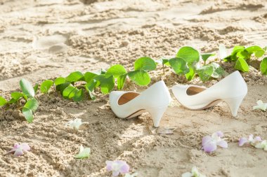 Sol sands için yapılan bir plaj düğün gelin ayakkabıları