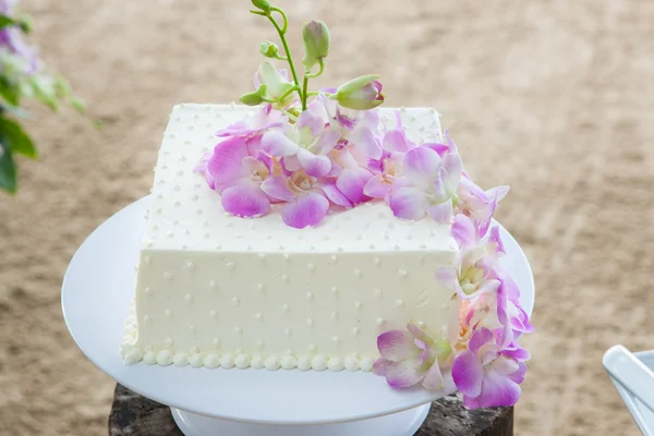 Hermoso pastel de boda — Foto de Stock