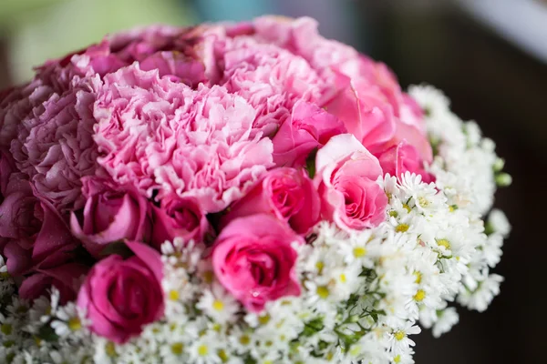 Gros plan sur le bouquet de mariage — Photo