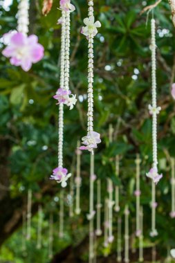 Sahilde Çiçek Aranjman.