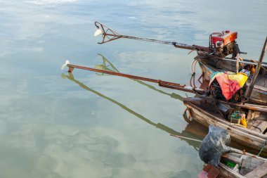 Tay uzun kuyruk balıkçı teknesi 