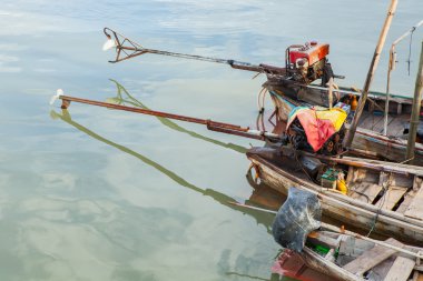 Tay uzun kuyruk balıkçı teknesi 