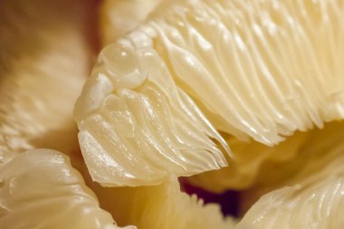 Düğün yemeği için pomelo kurmak