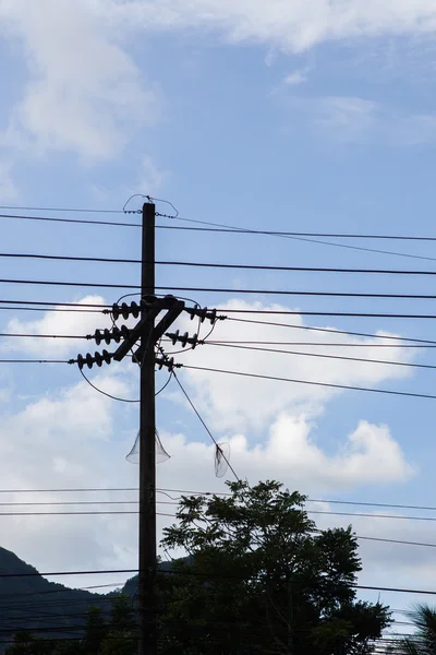 Silhouette di elettricità post  . — Foto Stock
