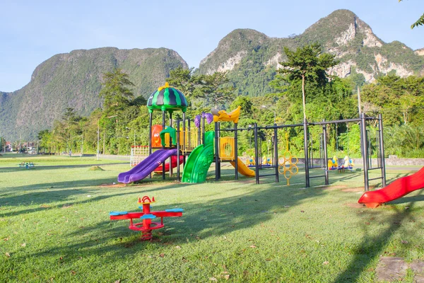 Kinderspielplatz. — Stockfoto