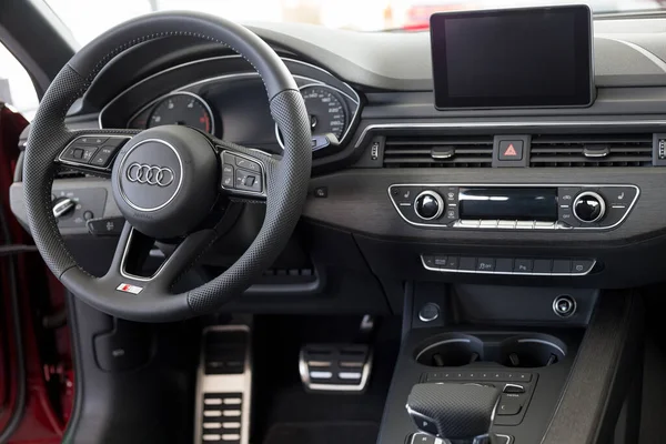 Rusko Iževsk Září 2019 Audi Showroom Interiér Nového Moderního Audi — Stock fotografie
