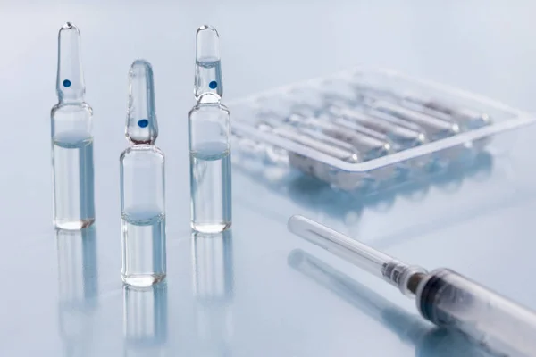 Embalaje Con Ampollas Jeringa Desechable Para Vacunación Concepto Vacunación Contra — Foto de Stock