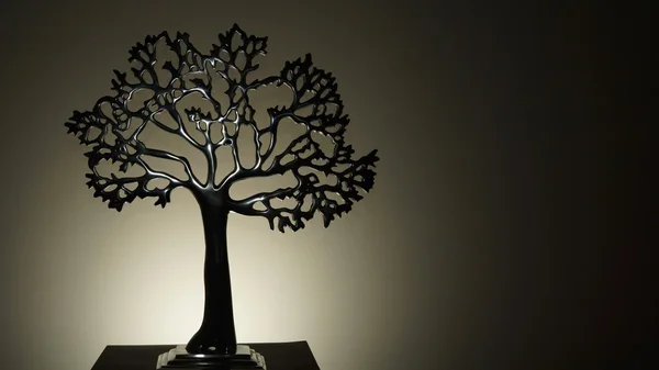 Árbol con fondo iluminado — Foto de Stock