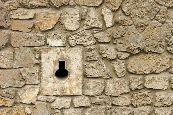 在中世纪砌石头堡垒中的漏洞 — 图库照片