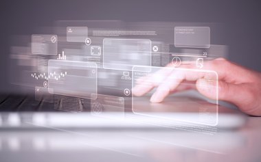 Yüksek teknolojili tuşlarla klavyeye dokunmak