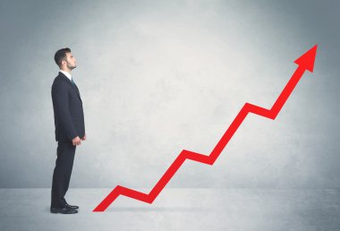 Kırmızı grafik oku tırmanma
