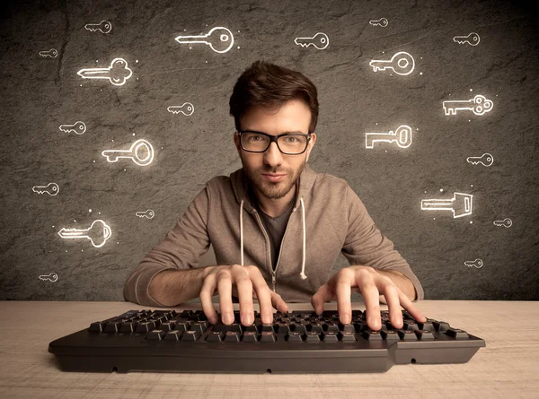 Hacker inek adam ile çizilmiş parola anahtar taşı