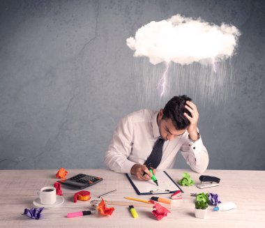 Ofisteki stresli iş adamı