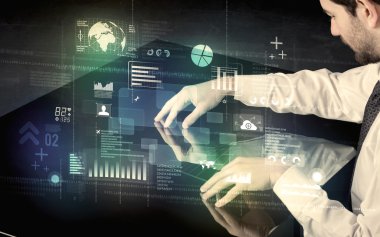 Teknoloji ICO ile etkileşimli modern Resepsiyon dokunmadan işadamı