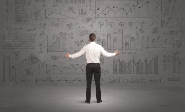 Satıcı iş çizelgeleri duvar ile