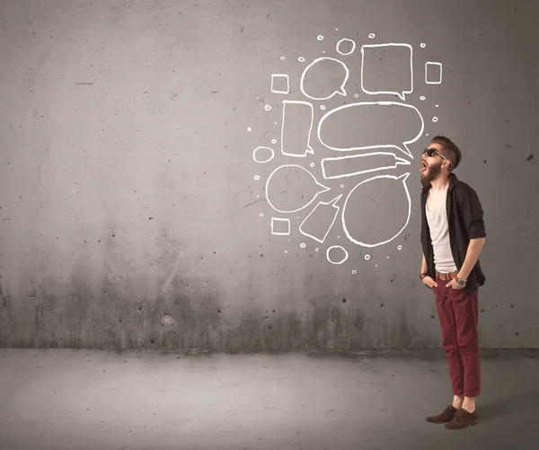 Shouting hipster with empty speech bubble — Stock Photo, Image