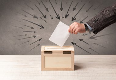 bir oy sandığı ve oyların kapat