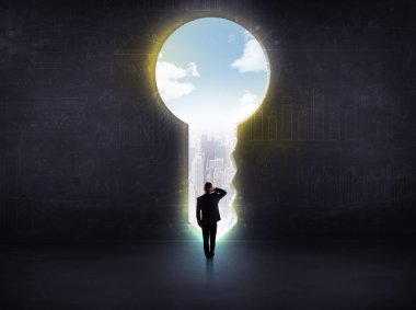 işadamı büyük bir anahtar arıyorum 