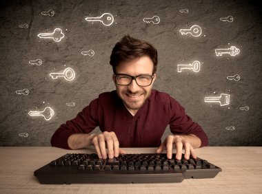 Hacker inek adam ile çizilmiş parola anahtar taşı