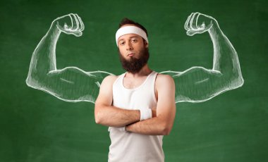 Sıska genç adam çalışıyor.