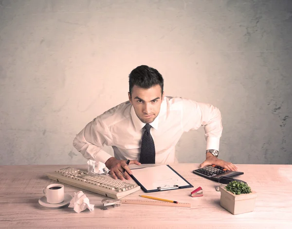 Businessman working at office desk — Stock Photo, Image