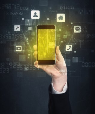 el ile altın perde smartphone tutarak