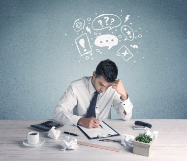 Şüpheli ve kafası karışık bir iş adamı