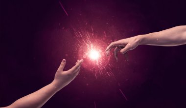 Dokunan eller uzayda ışıldar