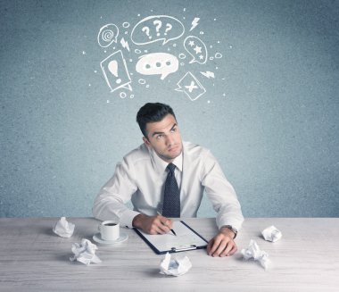 Şüpheli ve kafası karışık bir iş adamı