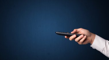 Uzaktan kumandalı el