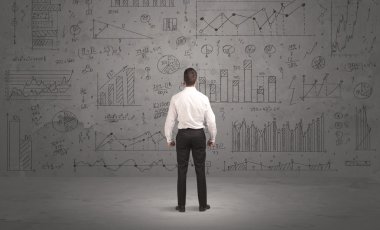 Satıcı iş çizelgeleri duvar ile