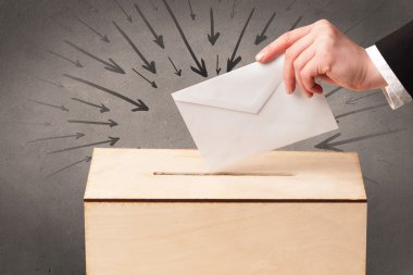 bir oy sandığı ve oyların kapat