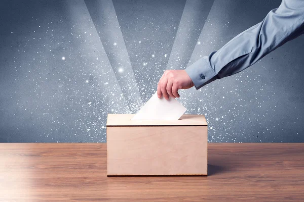 Ballot box with person casting vote — Stock Photo, Image