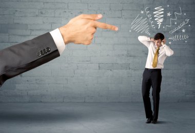 Profesyonel olmayan satıcı ateş olmak