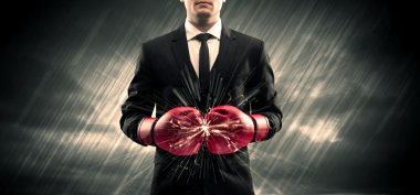 Boks eldivenleri çatışmıştı