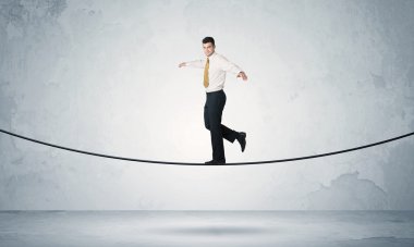 Satış adam sıkı ipe Dengeleme